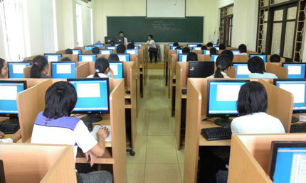 Nhân sự Trường Đại học CNTT và Truyền thông